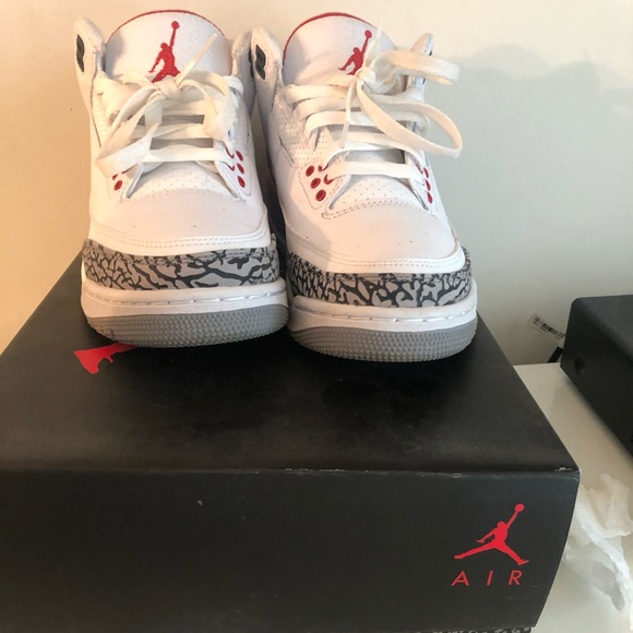 Jordan 3 - Picture 2 of 2